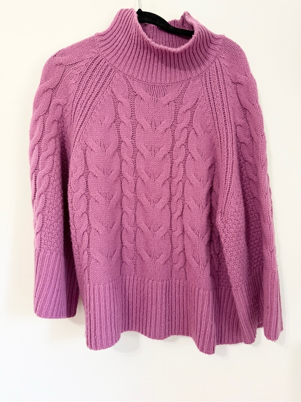 Banana Republic size small pink purple pullover turtleneck cable knit